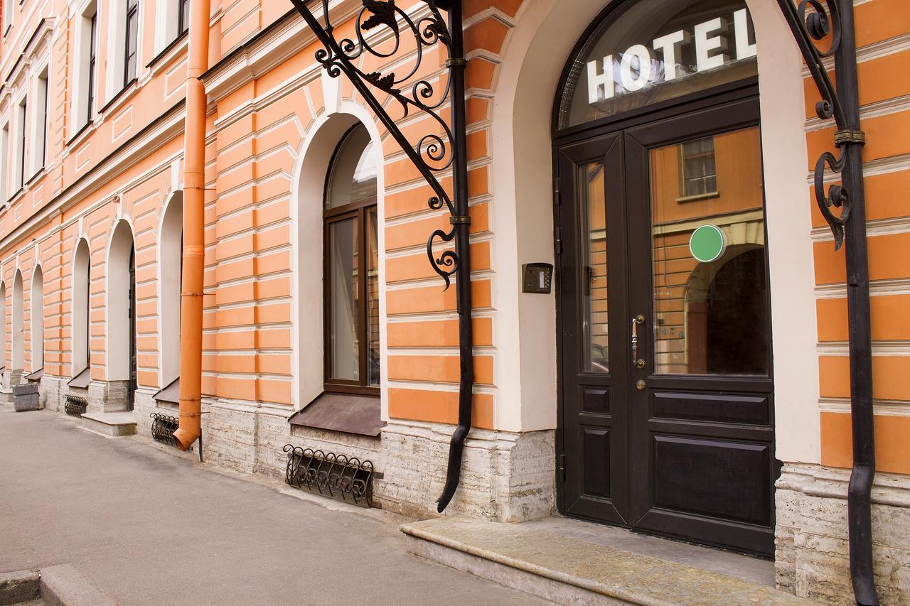 Yellow Hotel San Petersburgo Exterior foto